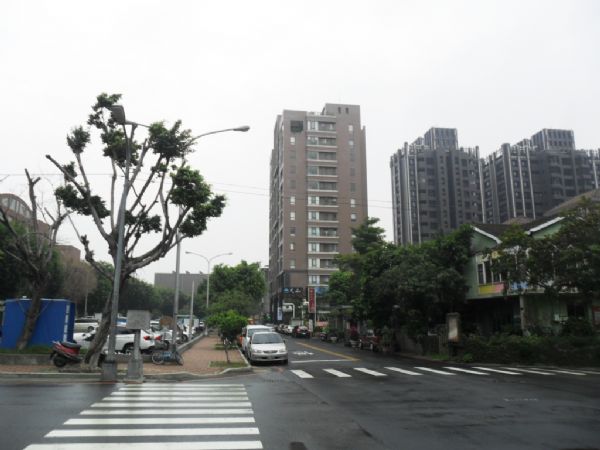 【黄金新象】正美术馆园道 私人游泳池,房屋,房