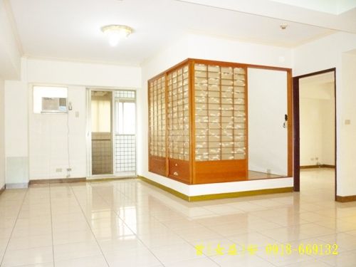 台中市北屯區開喜人生電梯華廈~採光明亮,低價入主. 0918669132曾(女益)安,房屋, 房屋買賣,房屋網