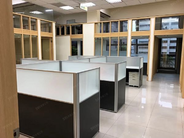 09台北市-內湖區 出租裝潢隔間oa辦公家具/有大陽台/有茶水間55609532,房屋, 房屋買賣,房屋網